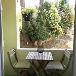 Grand F2 Quartier Les Plaines, Boulouris Proche Et Port Santa-lucia *
