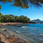 Apartament Grand F2 Quartier Les Plaines, Boulouris Proche Et Port Santa-lucia *