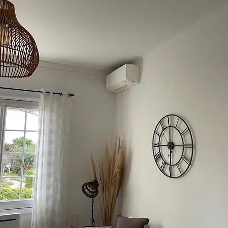 Grand F2 Quartier Les Plaines, Boulouris Proche Et Port Santa-lucia * Сен-Рафаэль