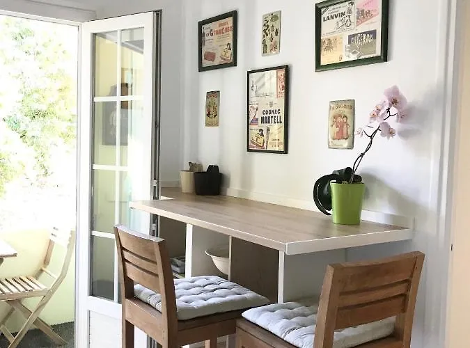 Grand F2 Quartier Les Plaines, Boulouris Proche Et Port Santa-lucia * Сен-Рафаэль