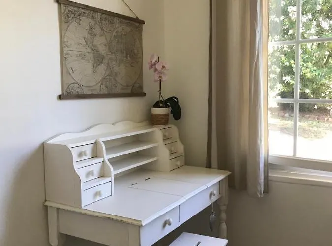 Grand F2 Quartier Les Plaines, Boulouris Proche Et Port Santa-lucia