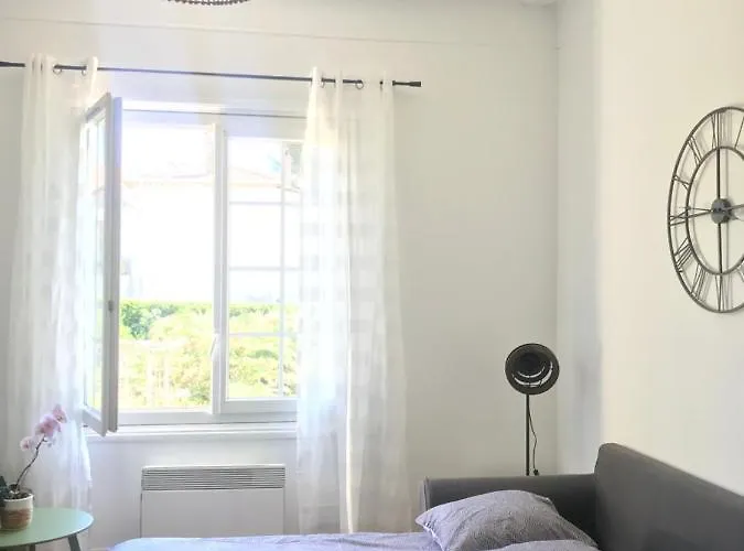 Apartment Grand F2 Quartier Les Plaines, Boulouris Proche Et Port Santa-lucia Saint-Raphael (Var)